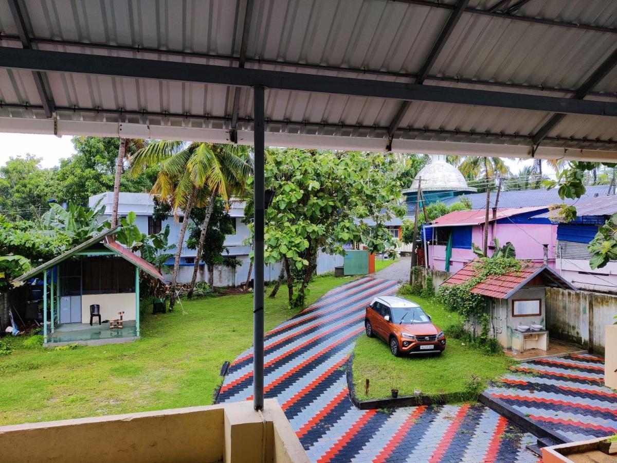Wind &Waves Apartamento Kollam Exterior foto
